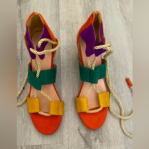 Ankle wrap  sandals - Picture 2 of 12